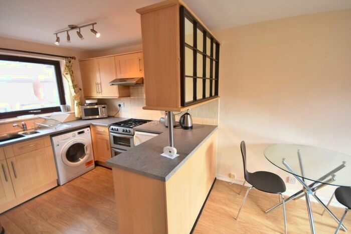 1 Bedroom Flat To Rent In Windmill Court, Spital Tongues, NE2