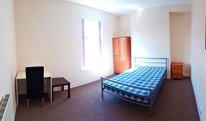 3 Bedroom House To Rent In Hibbert Street, Manchester, M14