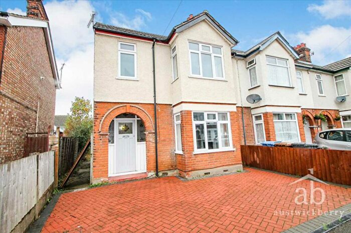 3 Bedroom Semi-Detached House To Rent In Henslow Road, Ipswich, IP4