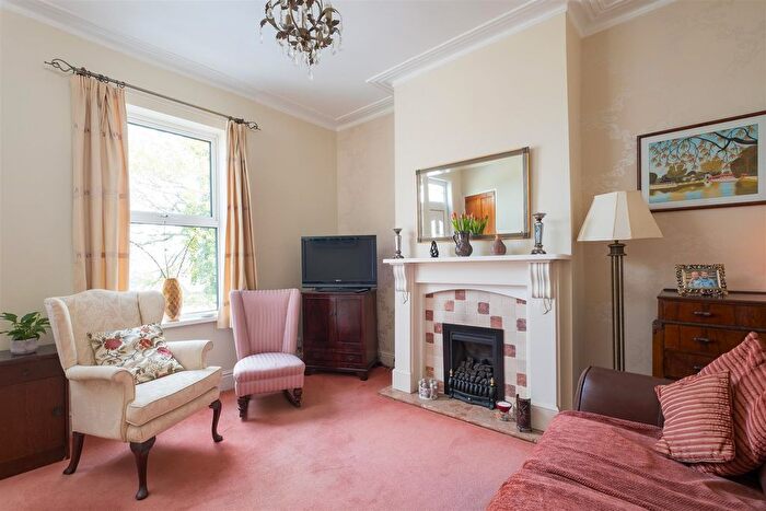 3 Bedroom End Of Terrace House For Sale In Bell Hagg Road, Walkley, S6