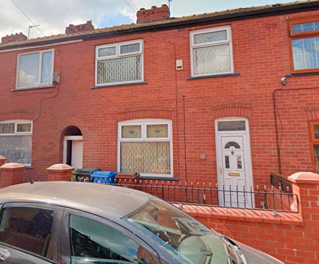 3 Bedroom Terraced House For Sale In Norfolk Street, Oldham, OL9