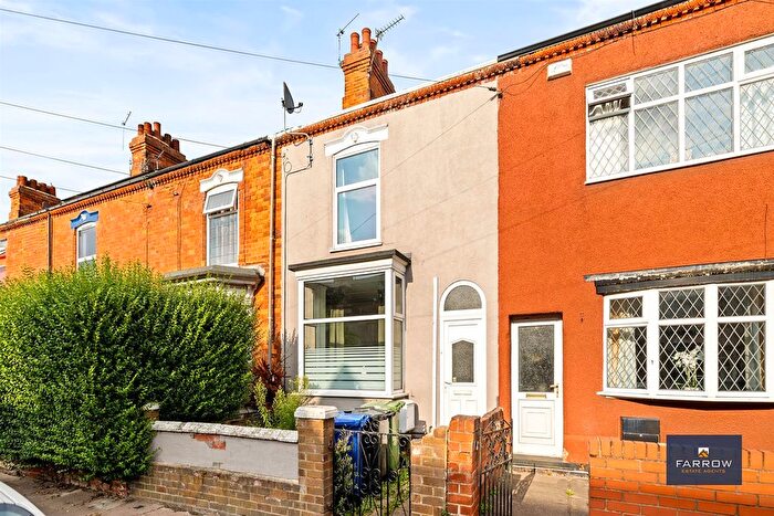3 Bedroom Terraced House For Sale In Legsby Avenue, Grimsby, DN32