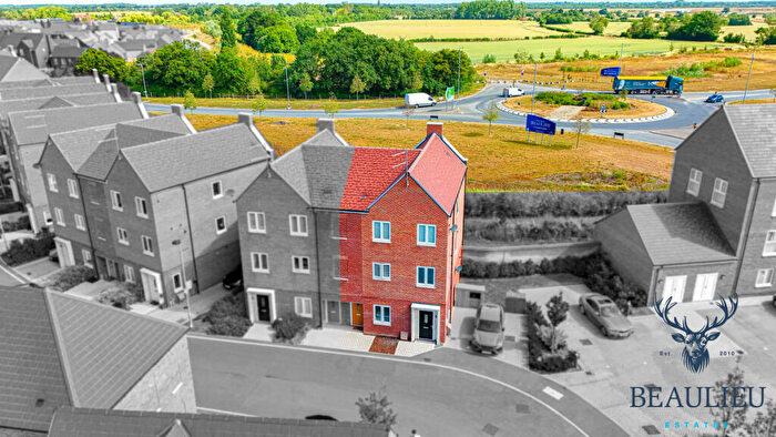 1 Bedroom Flat For Sale In William Bull Place, Beaulieu Park, CM1