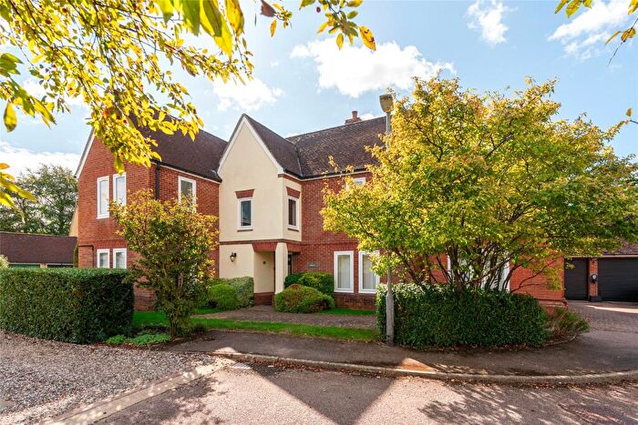 4 Bedroom Detached House For Sale In Gosmore Ley Close, Gosmore, Hitchin, Hertfordshire, SG4