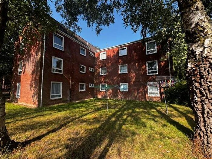 2 Bedroom Flat For Sale In Hasler Road, Canford Heath, Poole, BH17