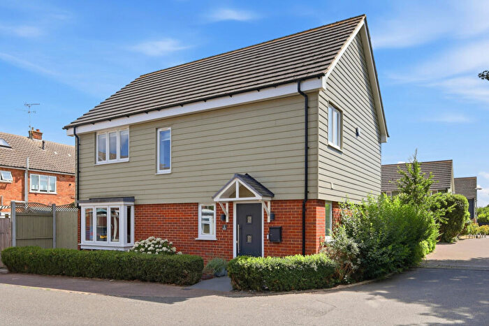 4 Bedroom Detached House For Sale In Laurel Court, Rochford, SS4