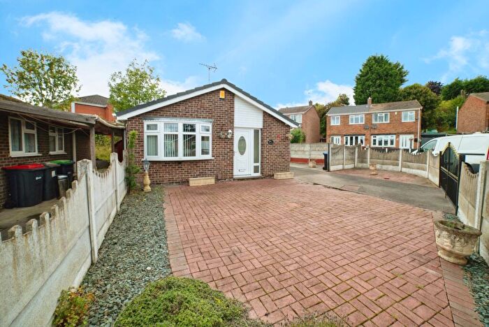 2 Bedroom Bungalow For Sale In Mapleton Way, Sutton In Ashfield, Nottinghamshire, NG17