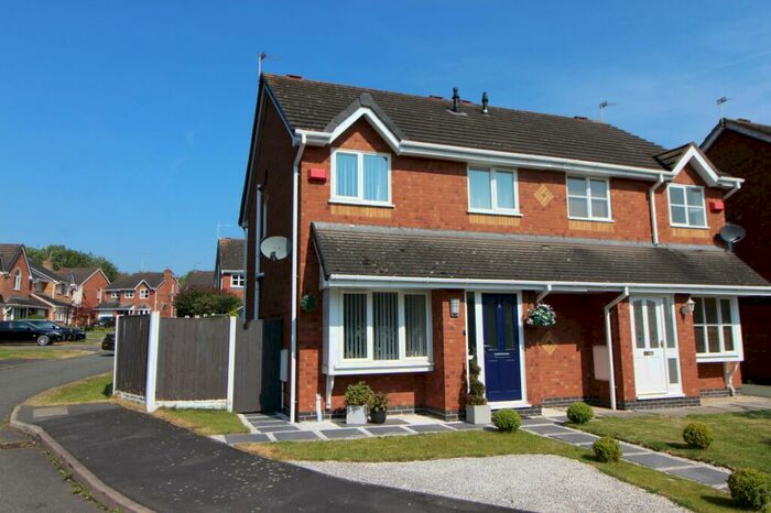 3 Bedroom Semi-Detached House For Sale In Thornhill Close, Broughton, Chester, Flintshire, CH4