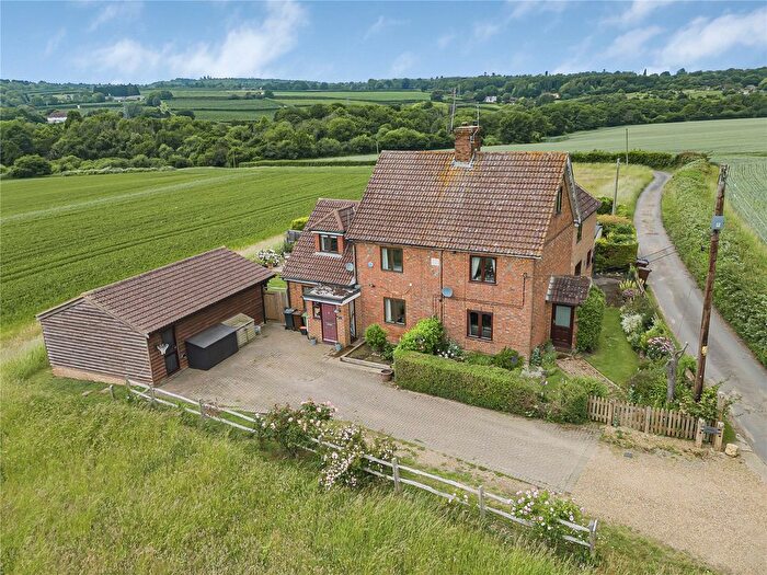 4 Bedroom Semi-detached House For Sale In Winfield Lane, Crouch, Sevenoaks, Kent, TN15