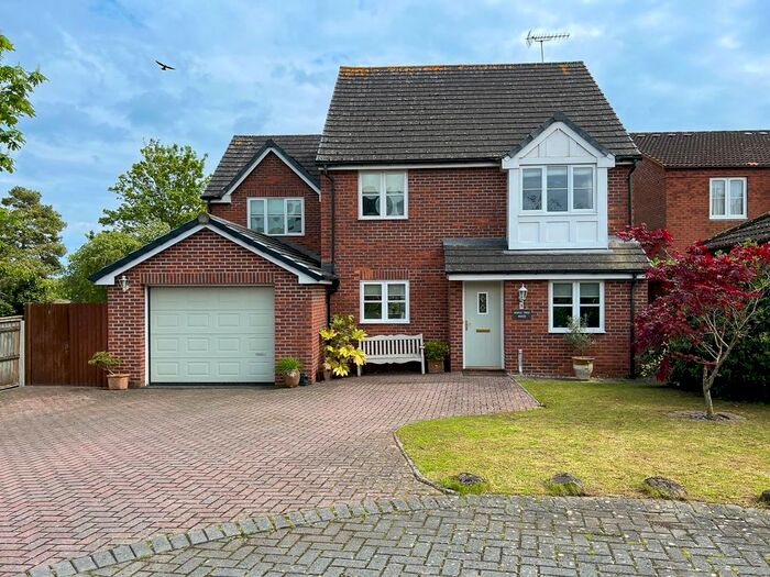 5 Bedroom Detached House For Sale In The Orchards, Newnham, GL14