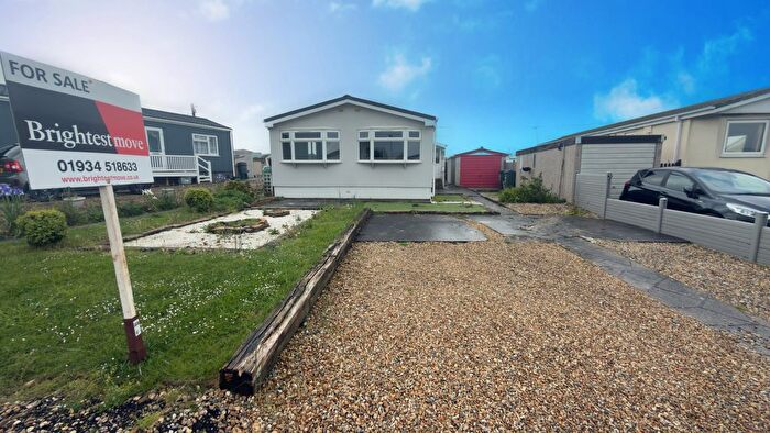 3 Bedroom Park Home For Sale In Summer Lane Park Homes, Banwell, BS29