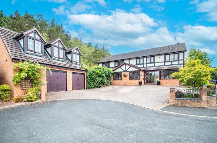 5 Bedroom Detached House For Sale In Troutbeck Drive, Lakeside, West Midlands, DY5