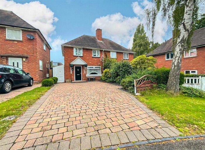 3 Bedroom Semi-Detached House To Rent In Blackberry Lane, Sutton Coldfield, West Midlands, B74