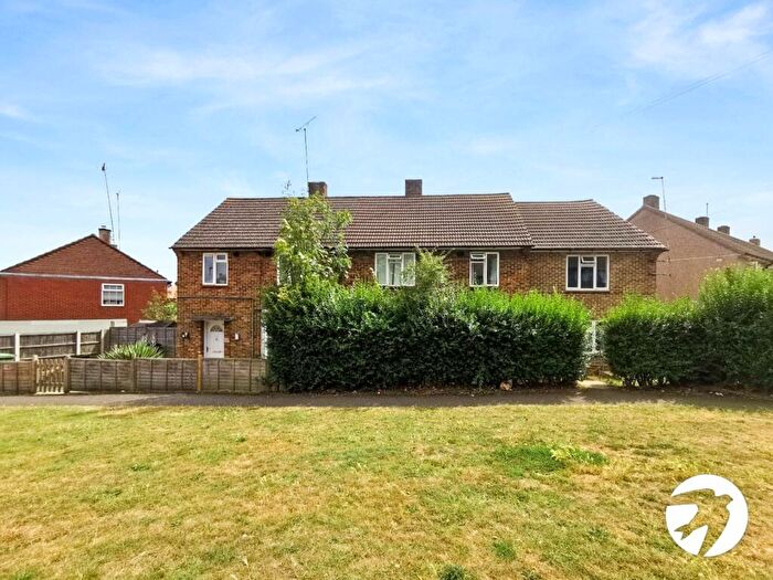 5 Bedroom House To Rent In Wisley Road, Orpington, BR5