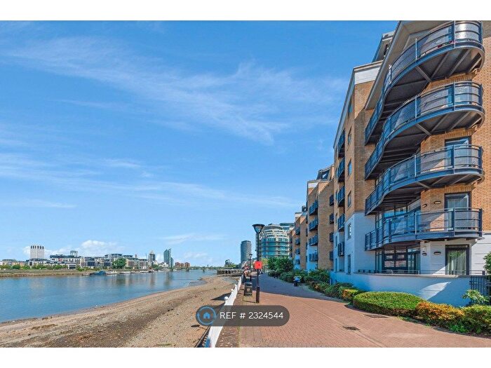 2 Bedroom Flat To Rent In Cotton Row, London, SW11