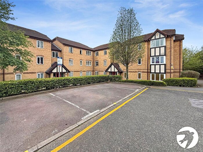 1 Bedroom Parking To Rent In Britton Close, London, SE6