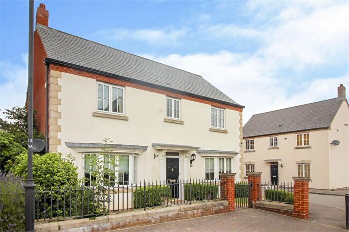 4 Bedroom Detached House To Rent In Saltwood Avenue, Kingsmead, MK4