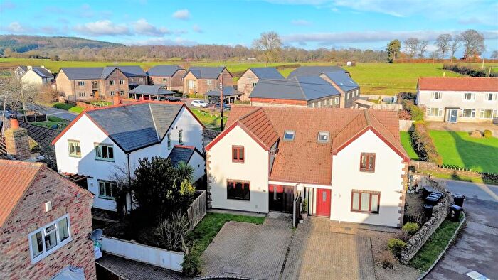 3 Bedroom Semi-Detached House For Sale In Malt House Close, Alvington, Lydney, GL15