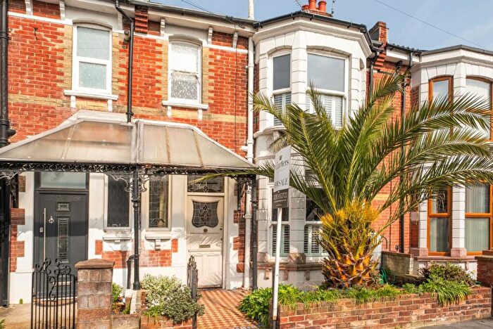 3 Bedroom Terraced House For Sale In Stubbington Avenue, Portsmouth, Hampshire, PO2