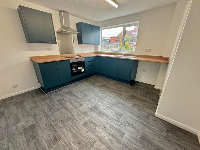 3 Bedroom Terraced House To Rent In Manvers Road, Swallownest, S26