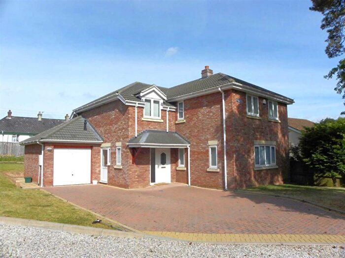 4 Bedroom Detached House To Rent In Ide, EX2