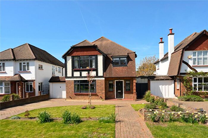 3 Bedroom Detached House To Rent In Pine Hill, Epsom, Surrey, KT18