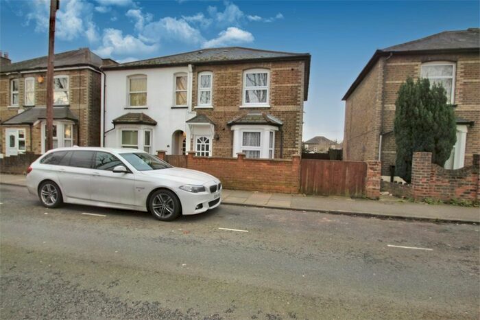 3 Bedroom Semi-Detached House To Rent In Colham Avenue, West Drayton, Middlesex, Nocounty, UB7