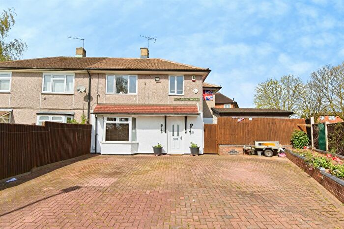 4 Bedroom Semi Detached House For Sale In Taddington Road, Chaddesden, Derby, DE21