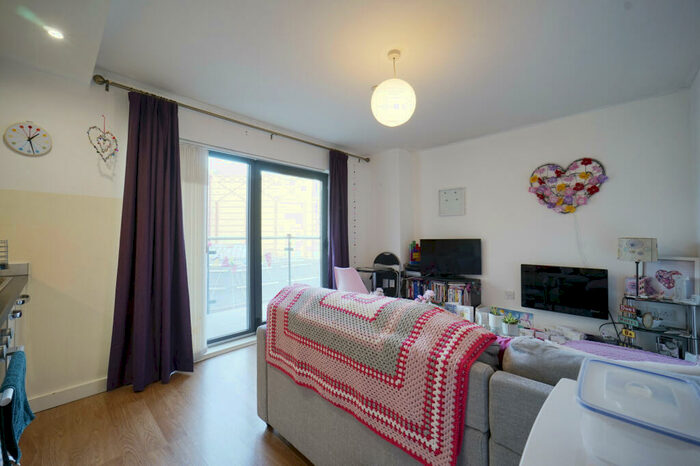 1 Bedroom Apartment To Rent In Skyline, St. Peters Street, Leeds, West Yorkshire, LS9