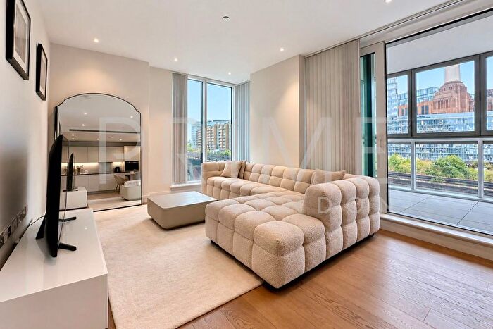 2 Bedroom Flat For Sale In Cascade Court, Vista Chelsea Bridge Wharf, Battersea Park, SW8