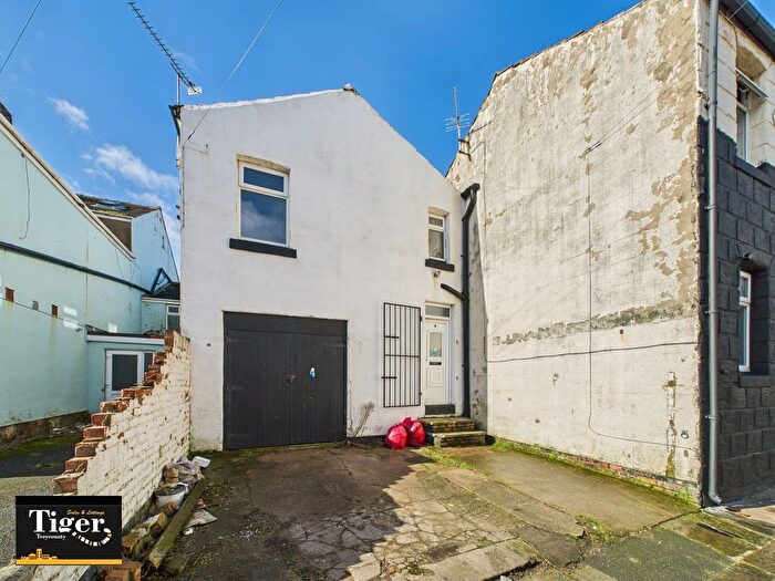 1 Bedroom Flat To Rent In Byron Street, Blackpool, FY4