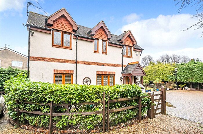 3 Bedroom Detached House For Sale In Brewery Road, Bromley, Kent, BR2