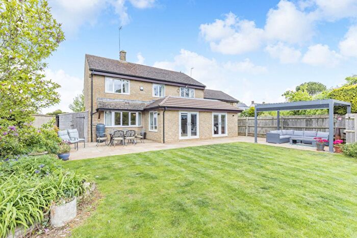 4 Bedroom Detached House For Sale In Richmond Street Kings Sutton Banbury, Oxfordshire, OX17
