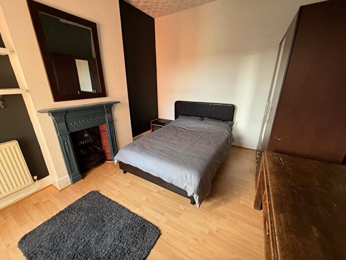 3 Bedroom Semi-Detached House For Sale In Winsover Road, Spalding, PE11