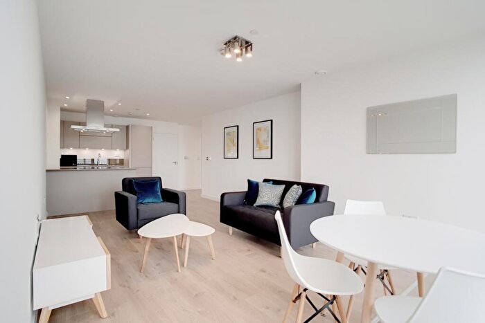 1 Bedroom Apartment To Rent In Stratosphere Twoer, E15