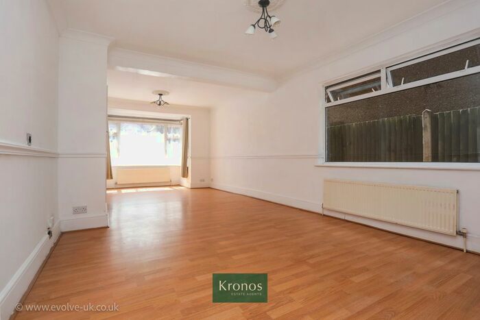 4 Bedroom End Of Terrace House To Rent In Sutton, Surrey, SM3