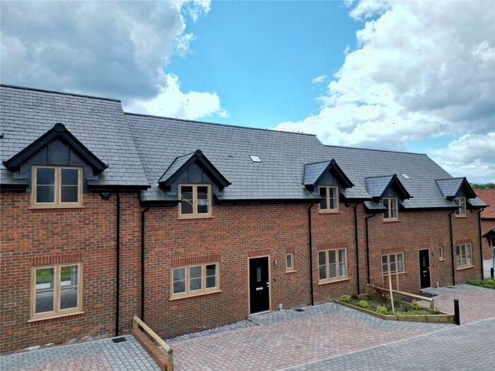 4 Bedroom Terraced House For Sale In Home Farm, Embley Lane, East Wellow, Hampshire, SO51
