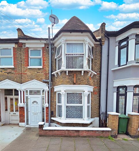 1 Bedroom Flat For Sale In Kitchener Road, Forest Gate, E7