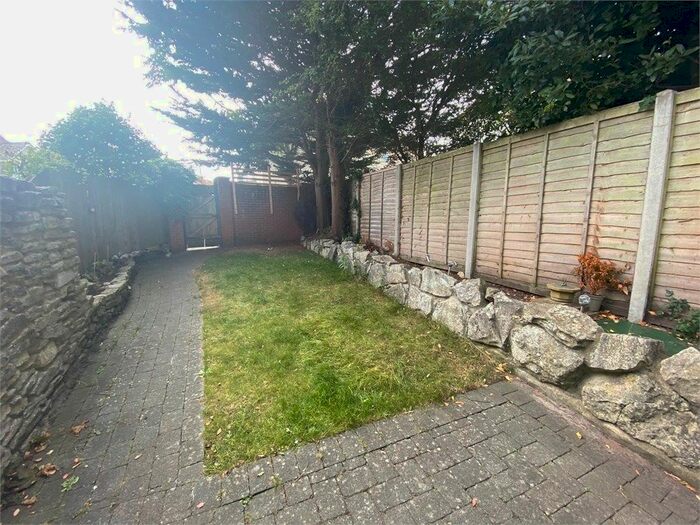 1 Bedroom Flat To Rent In Stourcliff Avenue, Southbourne, BH6