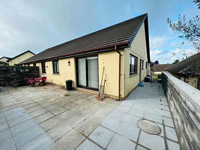 2 Bedroom Bungalow To Rent In Dol Y Dderwen, Carmarthen, SA33