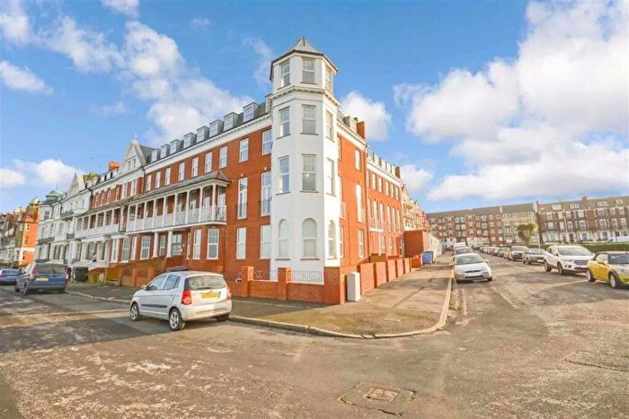 2 Bedroom Apartment To Rent In Lewis Crescent, Cliftonville, Margate, CT9