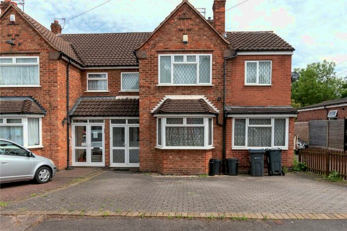 4 Bedroom Semi-Detached House To Rent In Springfield Road, Moseley, Birmingham, West Midlands, B13