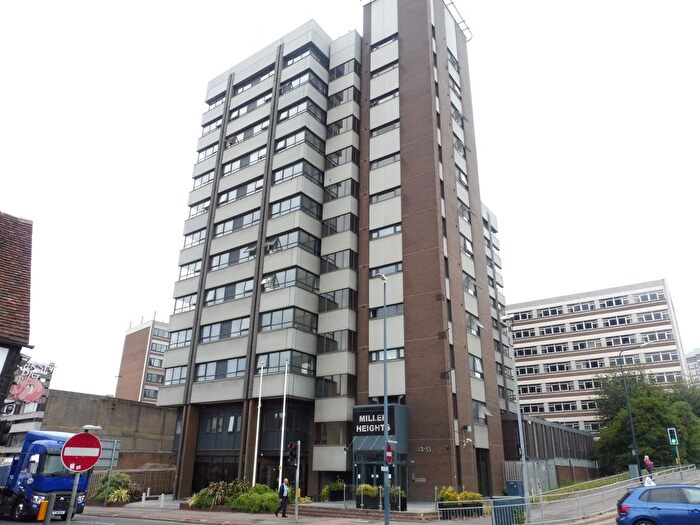 1 Bedroom Flat To Rent In Lower Stone Street, Maidstone, ME15