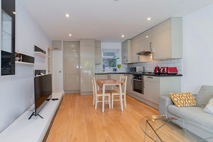 1 Bedroom Flat For Sale In Chippenham Road, London, W9