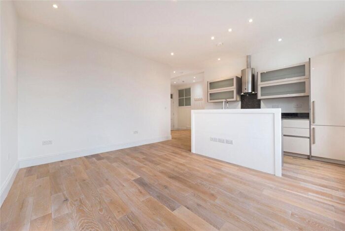 2 Bedroom Flat To Rent In Belsize Avenue, Belsize Park, NW3