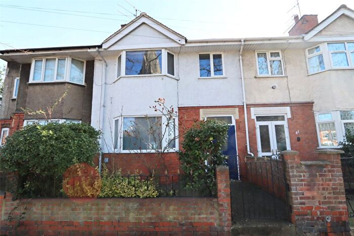 3 Bedroom Terraced House To Rent In Towcester Road, Northampton, Northamptonshire, NN4