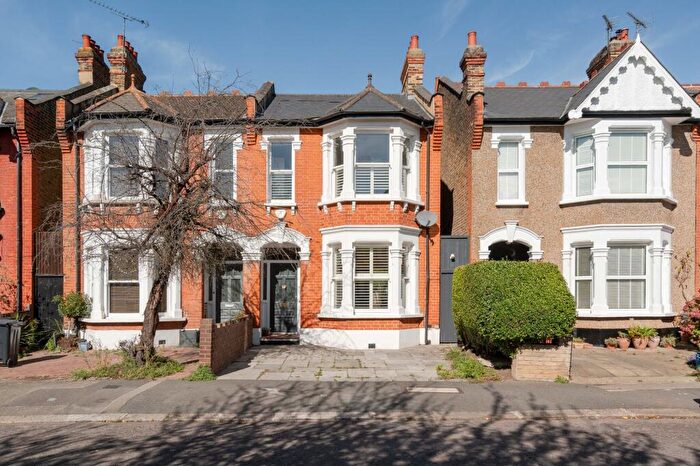 3 Bedroom Semi-Detached House For Sale In Herongate Road, Aldersbrook, London, E12