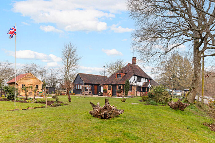 2 Bedroom Detached House For Sale In West Chiltington Lane, Billingshurst, RH14
