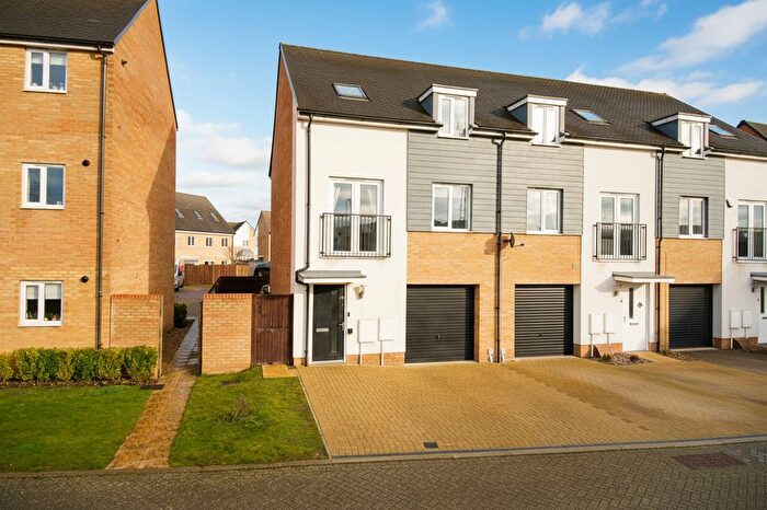 4 Bedroom End Terrace House For Sale In Jutland Rise, Wymondham, NR18
