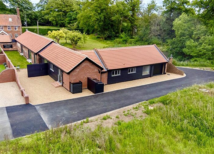 3 Bedroom Property For Sale In Beeston Lane, Beeston, NR12